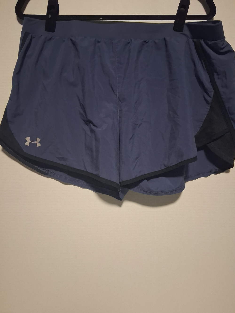 Under Armour Women's Navy Performance Running Shorts XL